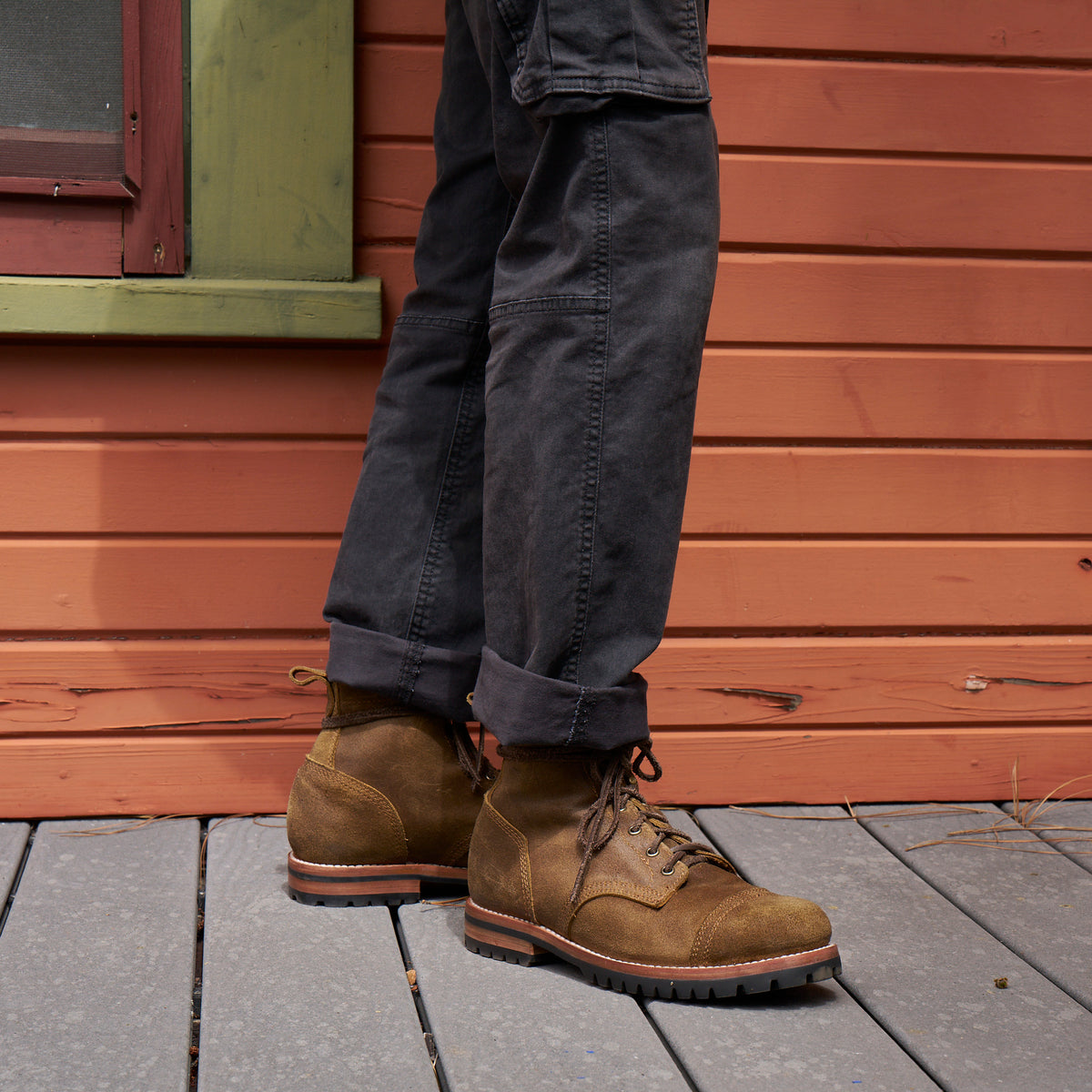 SIENA BROWN WAXED ROUGHOUT CAP TOE