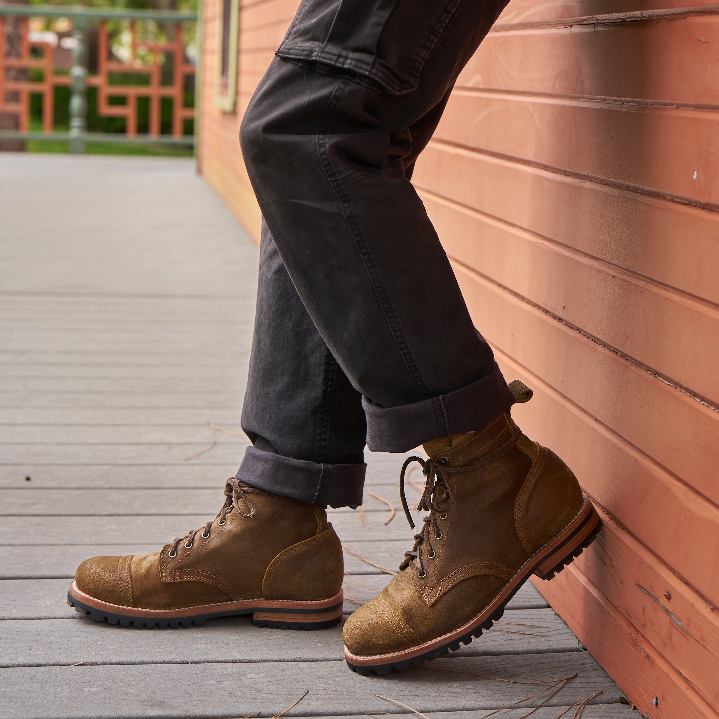 SIENA BROWN WAXED ROUGHOUT CAP TOE